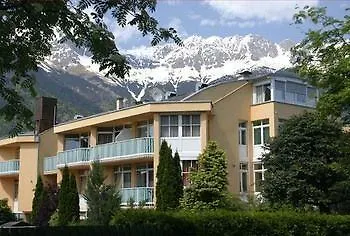 Hotel Boardinghouse Mitterweg 5 & 13 3*